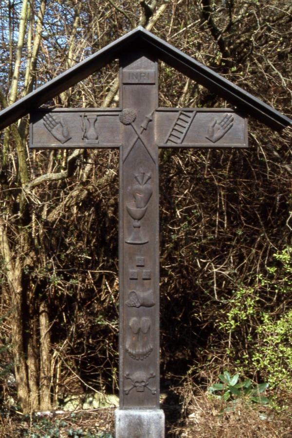 Passions Kreuz (c) Renate Röblitz Passions Kreuz