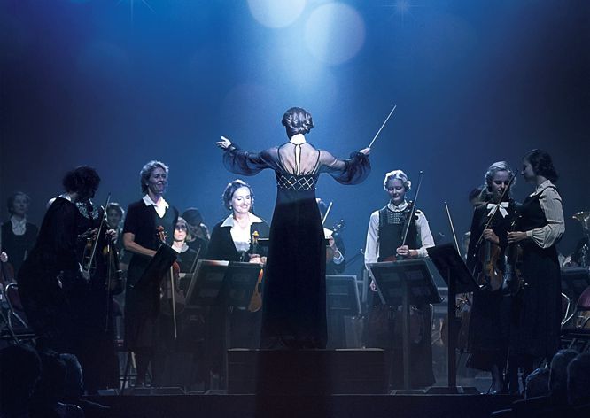 KKKK_Dir_050_Die Dirigentin_56x40_300dpi