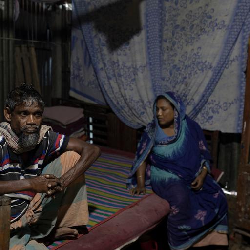 Hier wohnt Tazim. Seine Eltern waren zu krank, um zu arbeiten. Staatliche Krankenversicherungen gibt es in Bangladesch nicht.