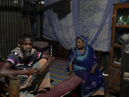Hier wohnt Tazim. Seine Eltern waren zu krank, um zu arbeiten. Staatliche Krankenversicherungen gibt es in Bangladesch nicht.
